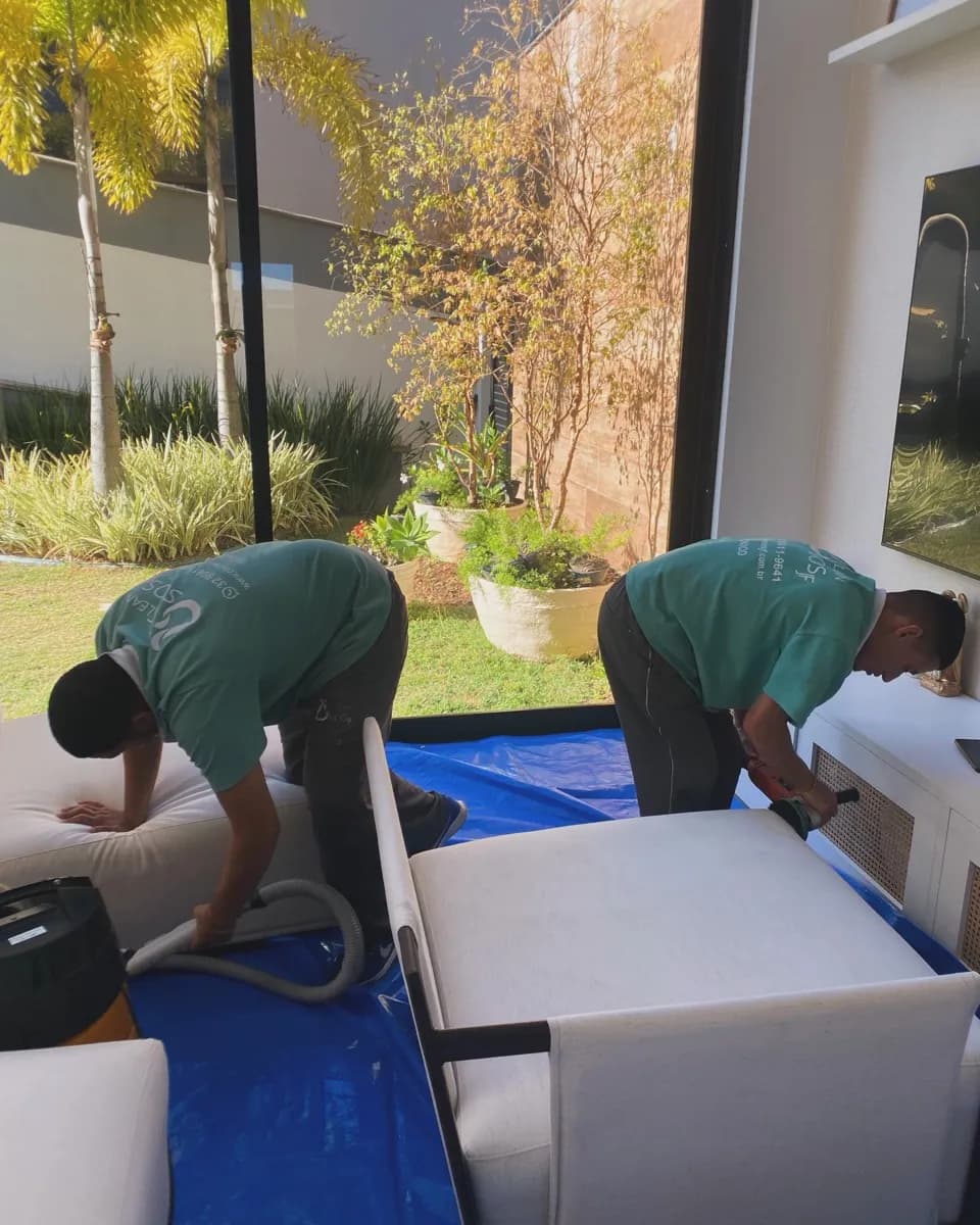 Limpeza de Poltronas e Cadeiras em Juiz de Fora, CleanSOS JF